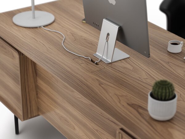 Linq Executive Desk